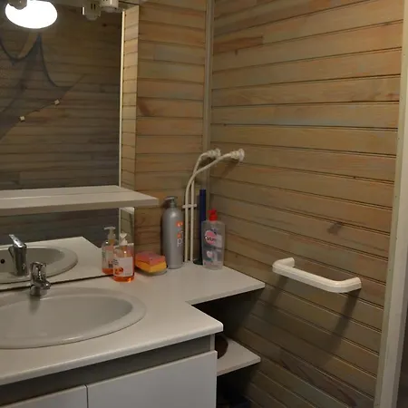 Bienvenue dans notre Gîte Naves  Extérieur photo